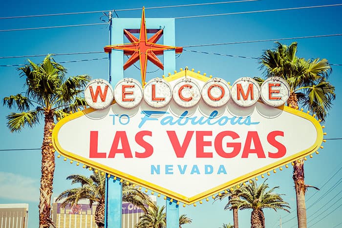 7 Tips to Find Cheap Flights to Las Vegas